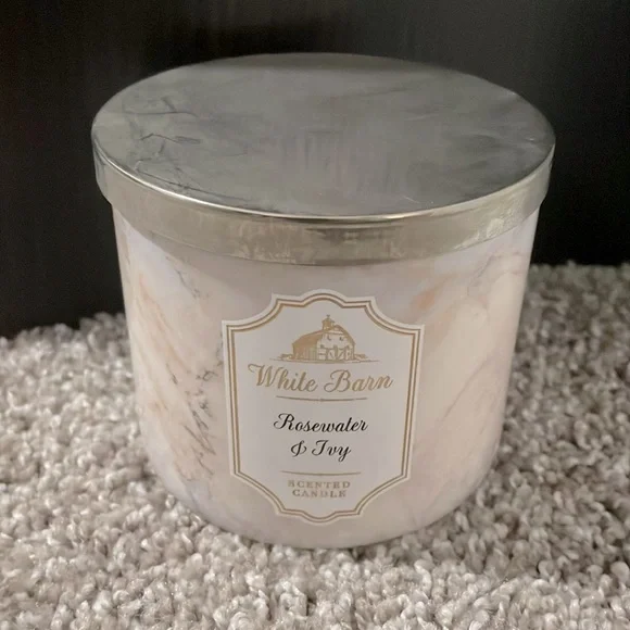 Bath & Body Works Rosewater & Ivy Scented Candle - Picture 1 of 3